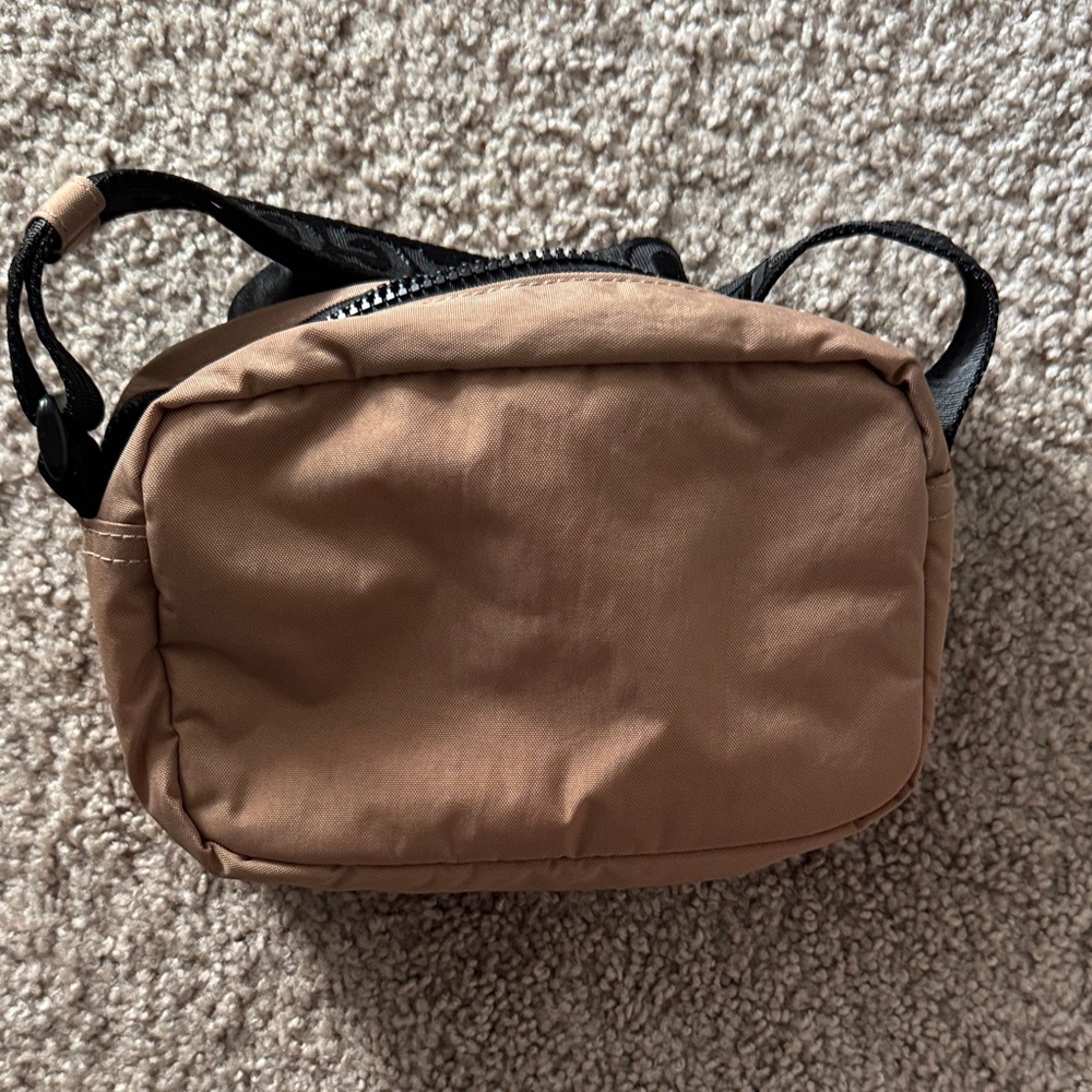 BAGGU Tan Belt Bag